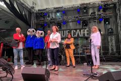 79D31D26-DCD8-4A39-8030-3CE8EC1CDA12