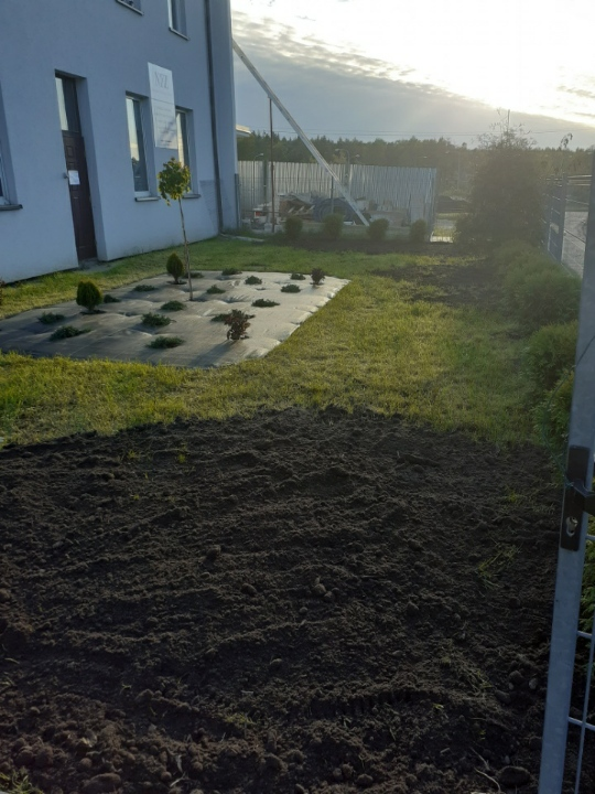 Zdjęcie ogródka podczas zajęć kursu ogrodniczego