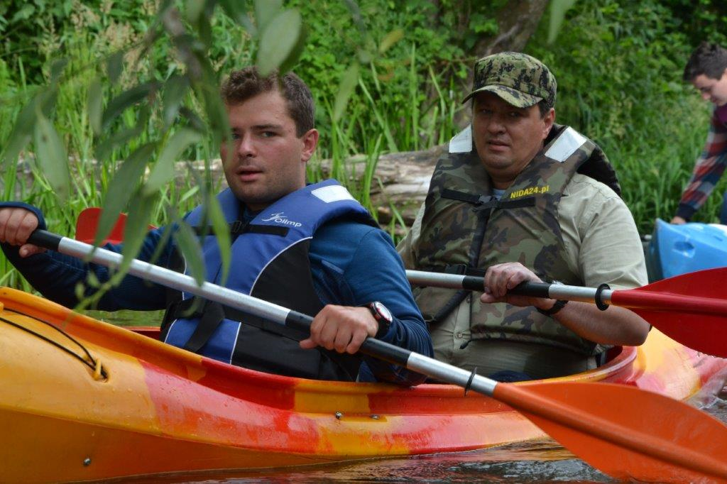 Zdjęcie mieszkańców MW w kajaku