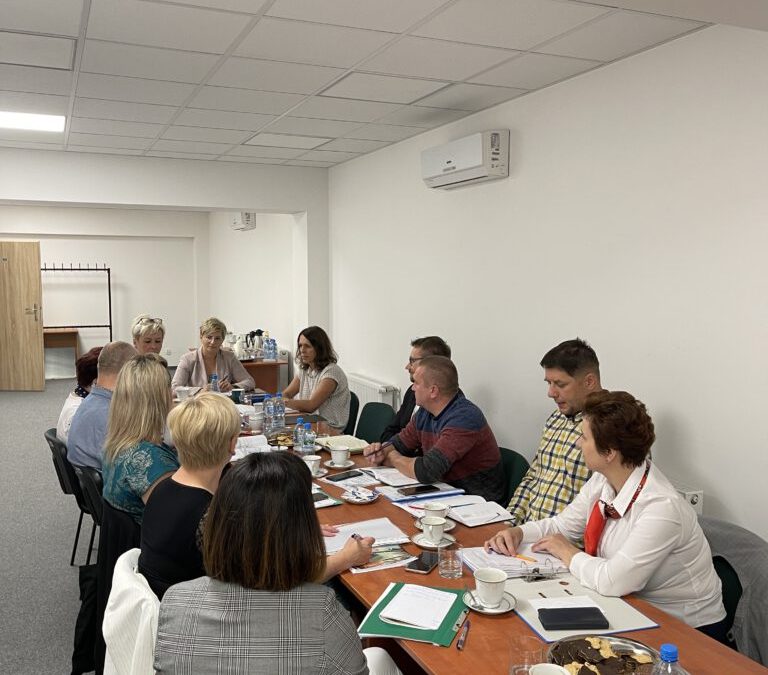 Spotkanie Partnerów Projektu  „Środowisko lokalne motorem rozwoju usług społecznych”