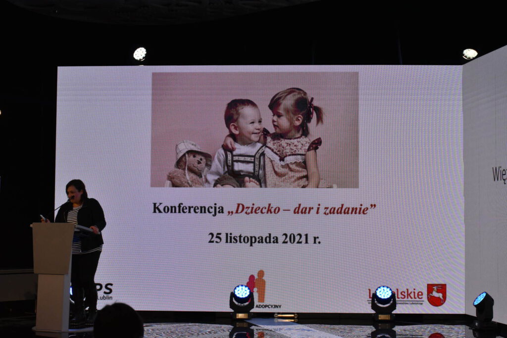 dr n. hum. Teresa Jadczak- Szumiło