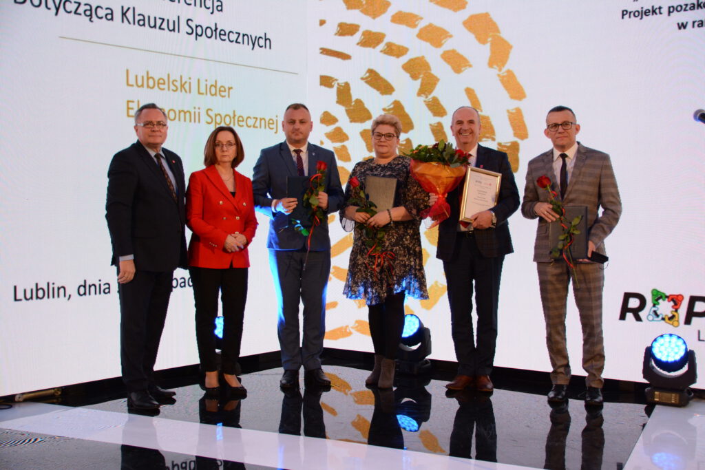 Zbigniew WOjciechowski- Wicemarszałek WL, Małgorzata Romanko Dyrektor ROPS LUblin, Marcin Sentkiewicz- Burmistrz MIasta Stoczek Łukowski, Kinga Szrszeń- Wójt Gminy Wola Mysłowska, Roman Dziura - Burmistrz Miasta Józefów, Andrzej Wnuk- Prezydent Miasta Zamość