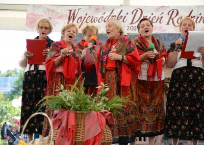 Wojewodzki-Dzien-Rodzin-zespol-spiewaczy