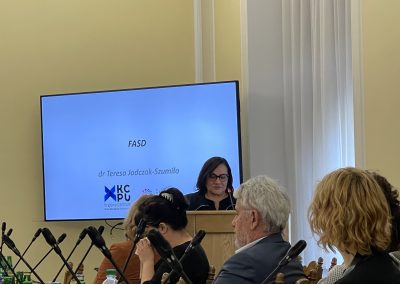 dr Teresa Jadczak-Szumiło