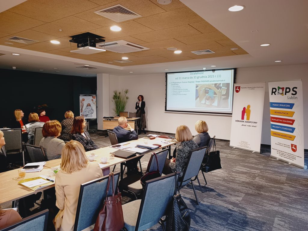 Przedstawienie efektów dotychczasowej współpracy z PCPR podczas prezentacji pracownika RPDiT