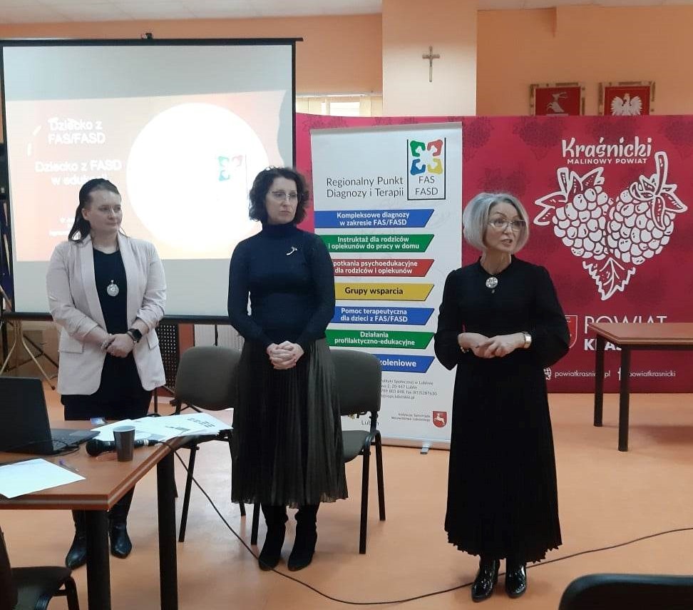 Przedstawienie prelegentów przez P.Dyrektor Poradni