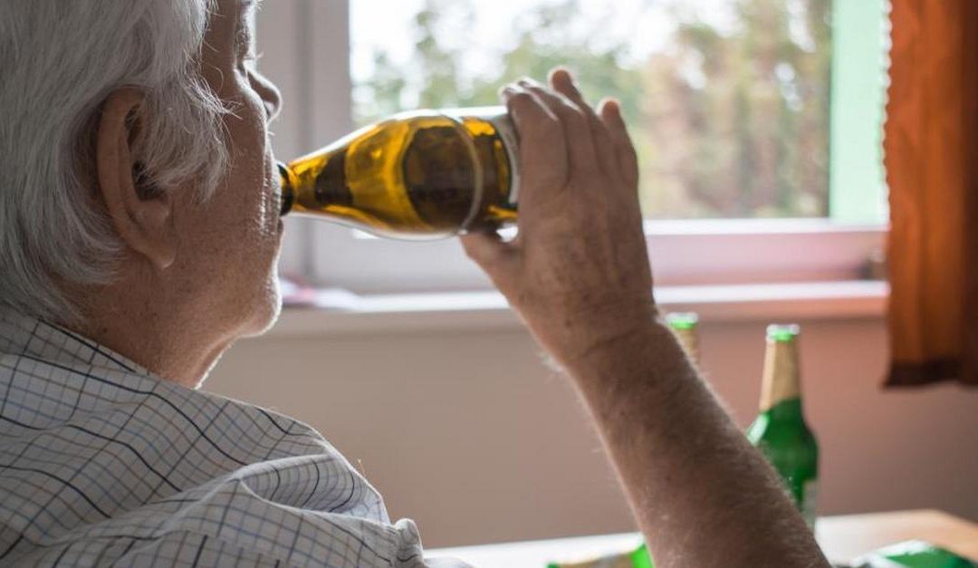 Raport z badań: „UŻYWANIE ALKOHOLU, SUBSTANCJI PSYCHOAKTYWNYCH I UPRAWIANIE HAZARDU WŚRÓD SENIORÓW”