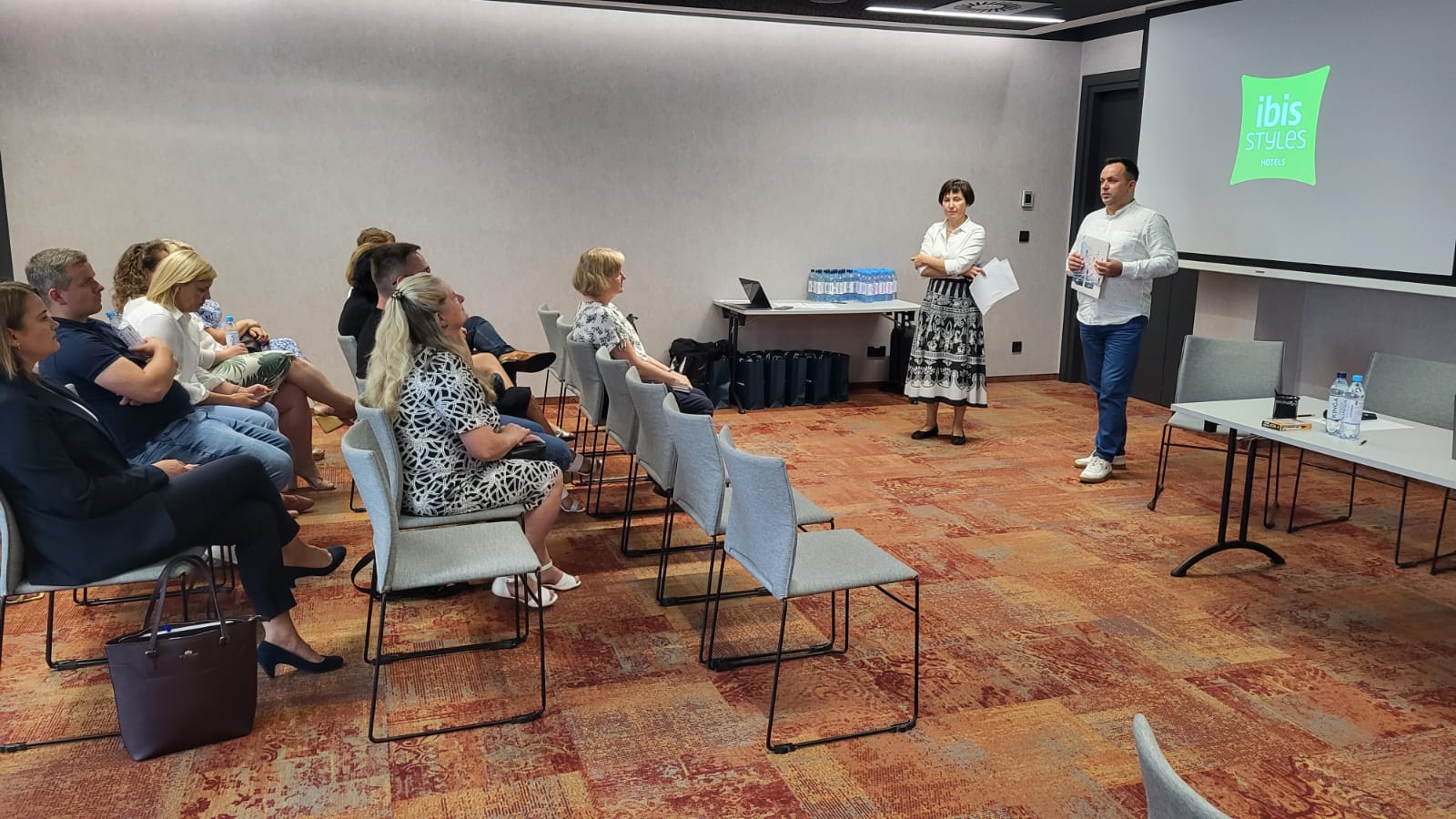 DWUDNIOWE SZKOLENIE WARSZTATOWE PODNOSZĄCE WIEDZĘ Z ZAKRESU PROCESU DEINSTYTUCJONALIZACJI I ROLI ROPS W JEGO WDRAŻANIU. 