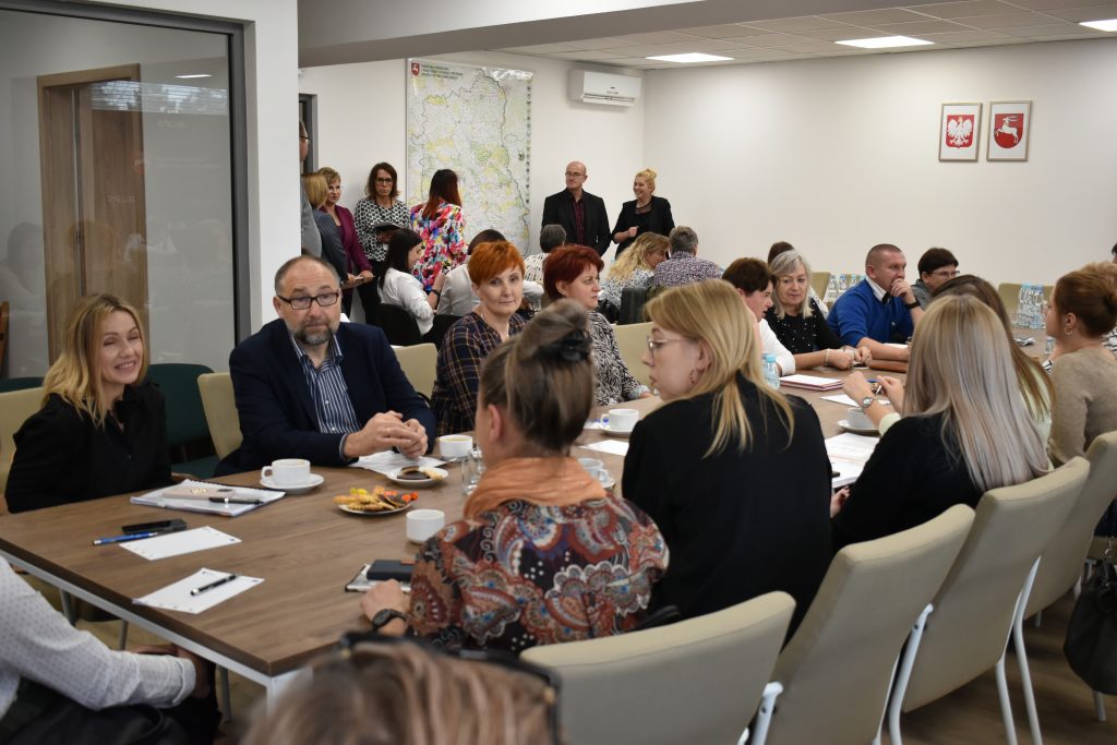 Uczestnicy pierwszego spotkania roboczego w ramach projektu „Polityka senioralna EFS+”