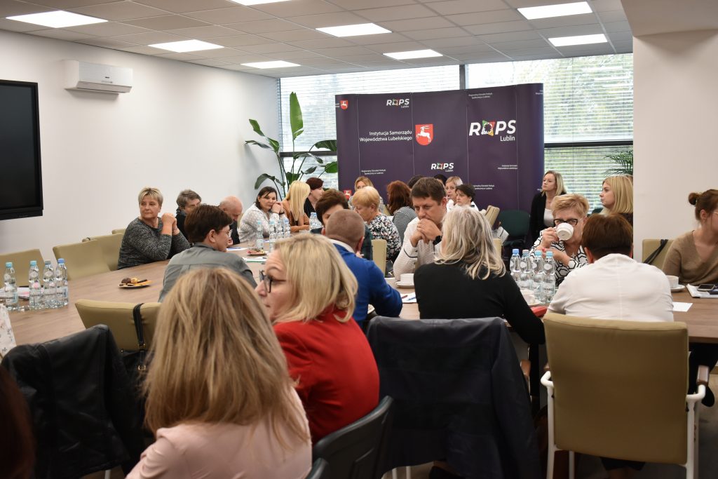 Uczestnicy pierwszego spotkania roboczego w ramach projektu „Polityka senioralna EFS+”