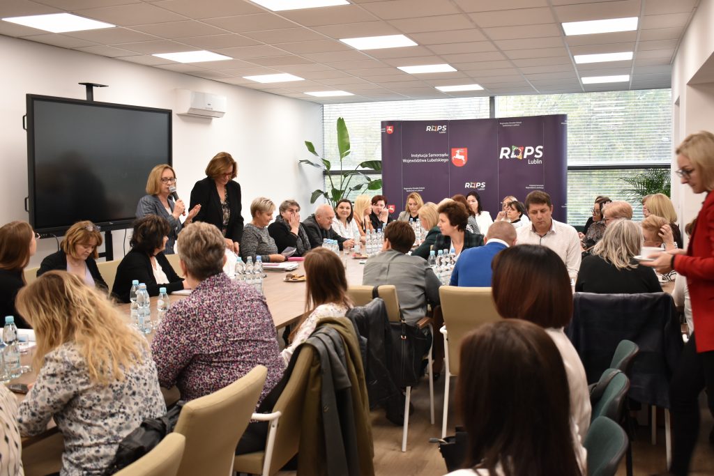 Uczestnicy pierwszego spotkania roboczego w ramach projektu „Polityka senioralna EFS+”