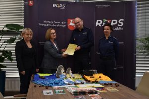 Uroczyste przekazanie materiałów profilaktyczno-edukacyjnych dla Komendy Miejskiej Policji w Lublinie oraz Komendy Powiatowej Policji w Kraśniku w ramach porozumień współpracy w zakresie realizacji przedsięwzięć profilaktycznych w roku 2023.