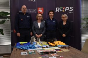 Uroczyste przekazanie materiałów profilaktyczno-edukacyjnych dla Komendy Miejskiej Policji w Lublinie oraz Komendy Powiatowej Policji w Kraśniku w ramach porozumień współpracy w zakresie realizacji przedsięwzięć profilaktycznych w roku 2023.