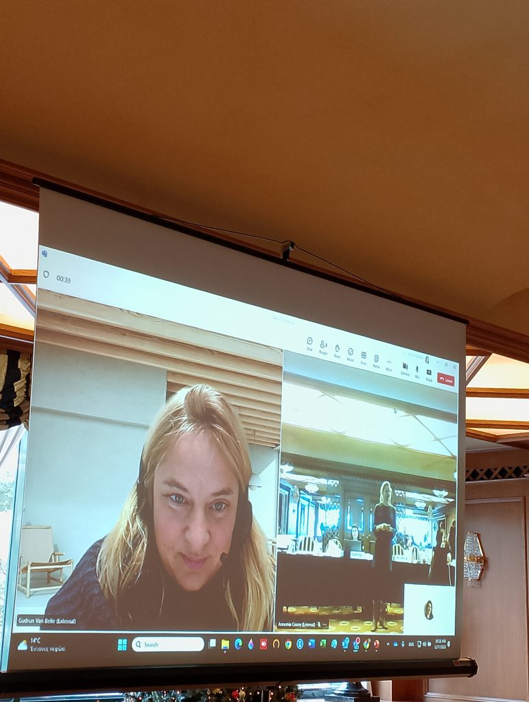 Pani Wadit Maalouf UNODC - prezentacja online