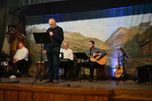 Uczestnicy Festiwalu „Jesienne Spotkania Bardów” w Lublinie