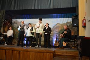 Uczestnicy Festiwalu „Jesienne Spotkania Bardów” w Lublinie